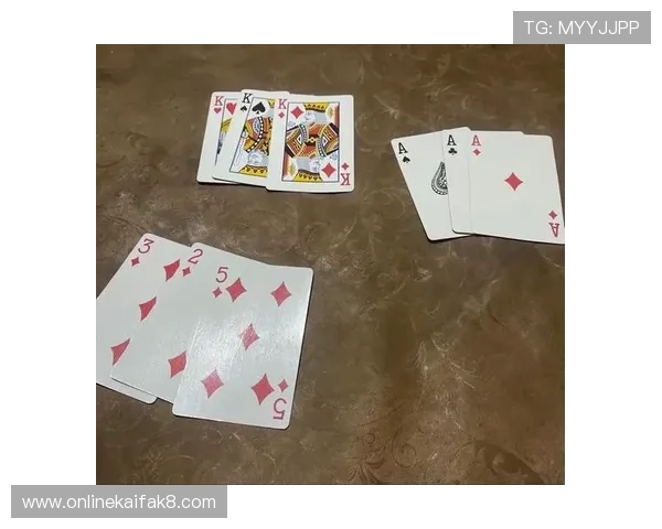 三公扑克牌游戏下载社区交流平台分享游戏心得与技巧