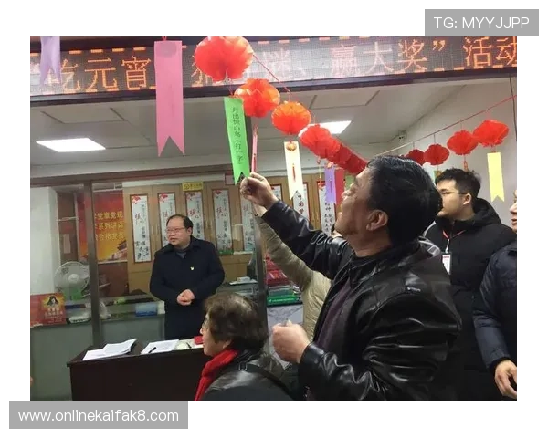 凯发港式梭哈游戏玩法详解与技巧分享助你轻松赢取大奖